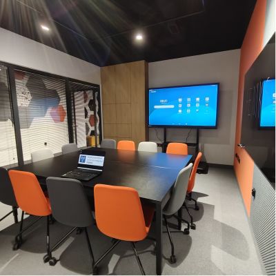 Średnia sala zdjęcie nr 2